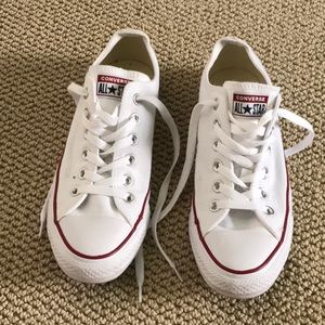 Converse Women’s All Star tennis shoe